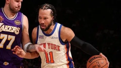 “毛剑卿揭秘郑智挨斥真相：直击中国足球资历争议”