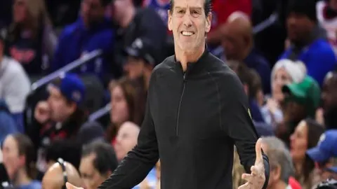 葡萄牙击败瑞士挺进八强！C罗14年后首发缺席，葡萄牙多点齐发！